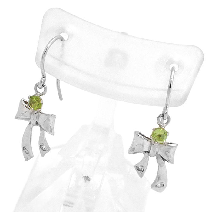 K18 ペリドット フックピアス リボンモチーフ ホワイトゴールド